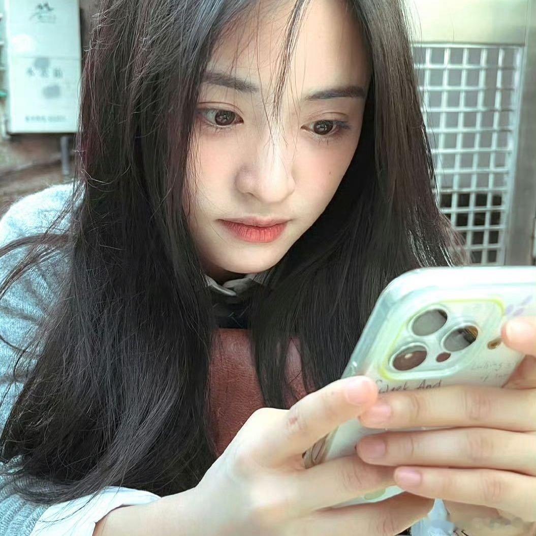 沈月脾气王鹤棣的课件还在源源不断增加其实两个都是曾经很好的朋友啊最好的友情，没想