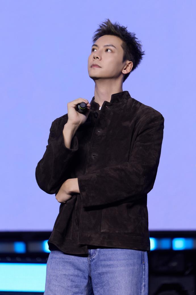 佛爷带九门当家来稻米节了 书舟拾年恰逢二十周年，佛爷领着九门众人奔赴稻米之约，氛