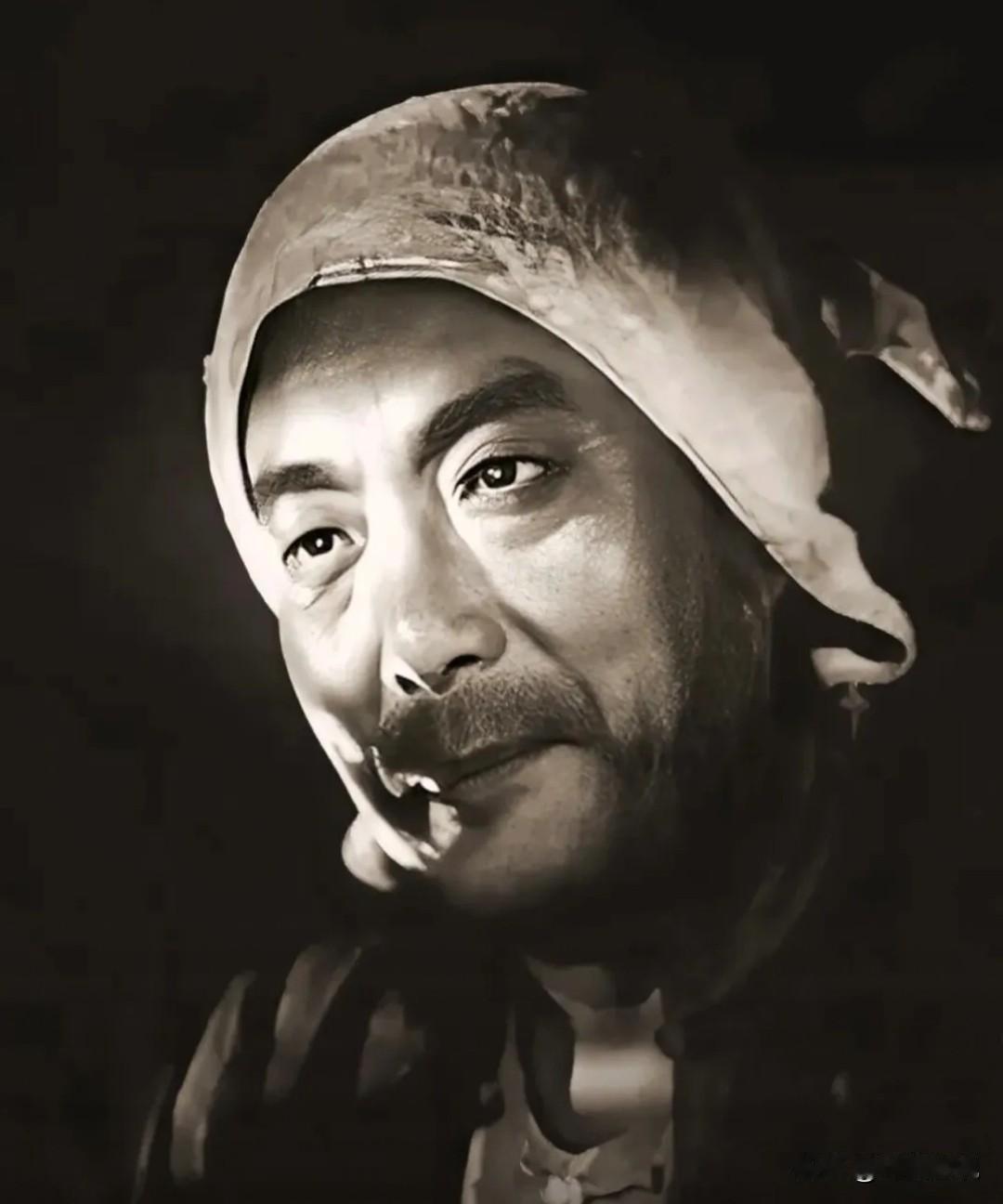 大家还记得这位男演员吗？
没想到他已去世40年了，土生土长江苏昆山人，曾是“二十