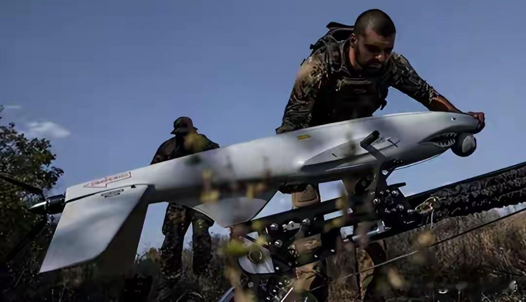 几百架无人机一夜狂轰，泽连斯基用行动告诉世界：乌克兰绝不投降