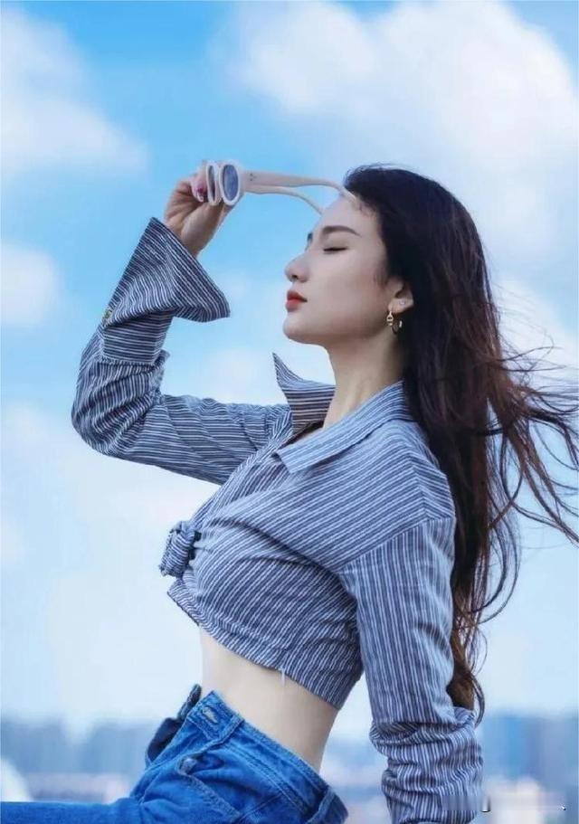 厉害女人都幸福，善良明事理的反倒不幸福！总结：惯的。越忍让，越得寸进尺。

从小