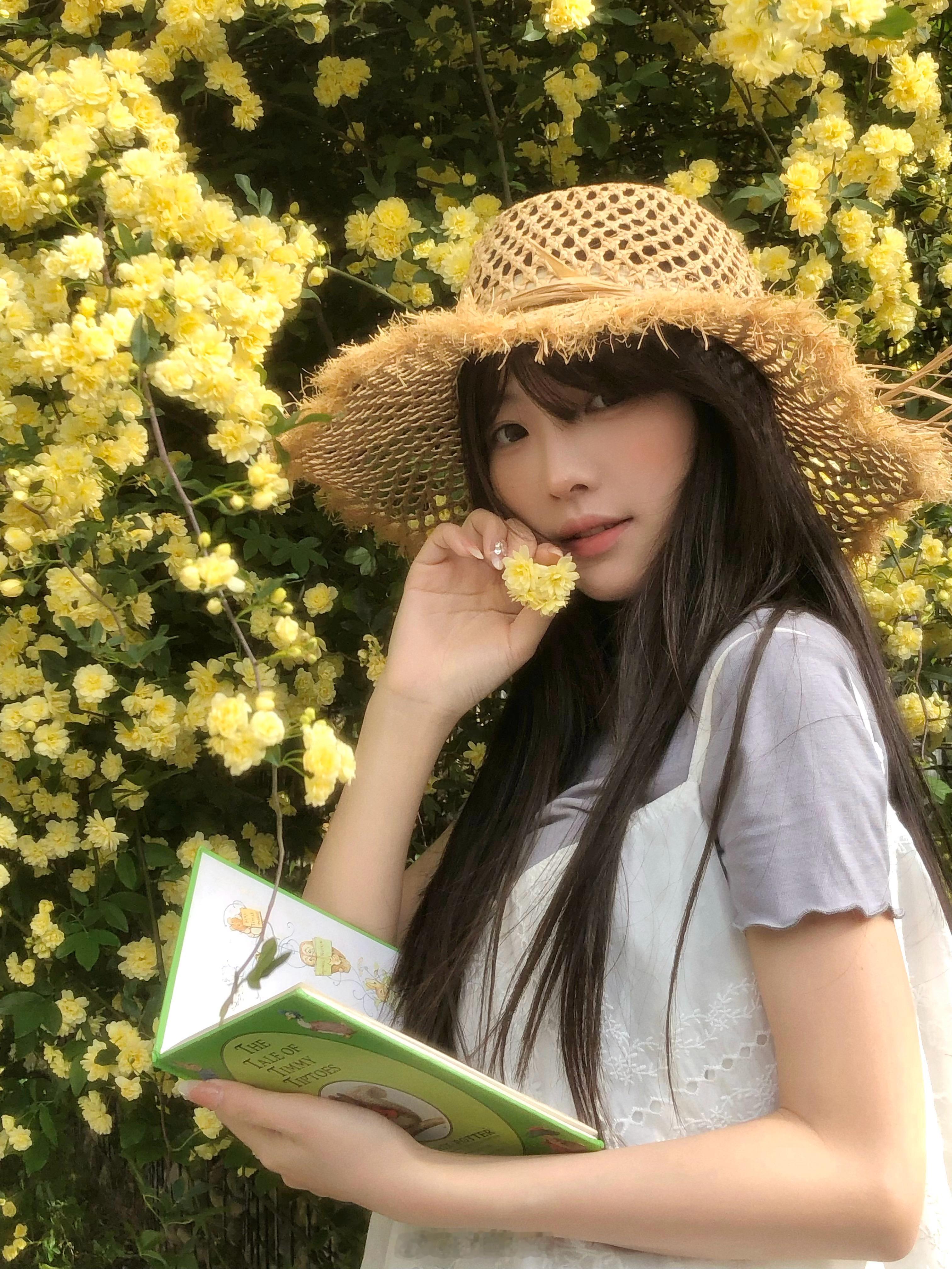 故事的小黄花🌼 ​​​