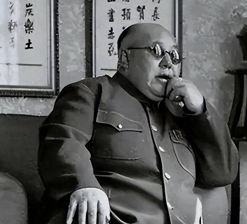 1935年，王敏悟因贪污案发被抓，马鸿逵亲自对他进行审问：“你清丈地亩，规定贪污