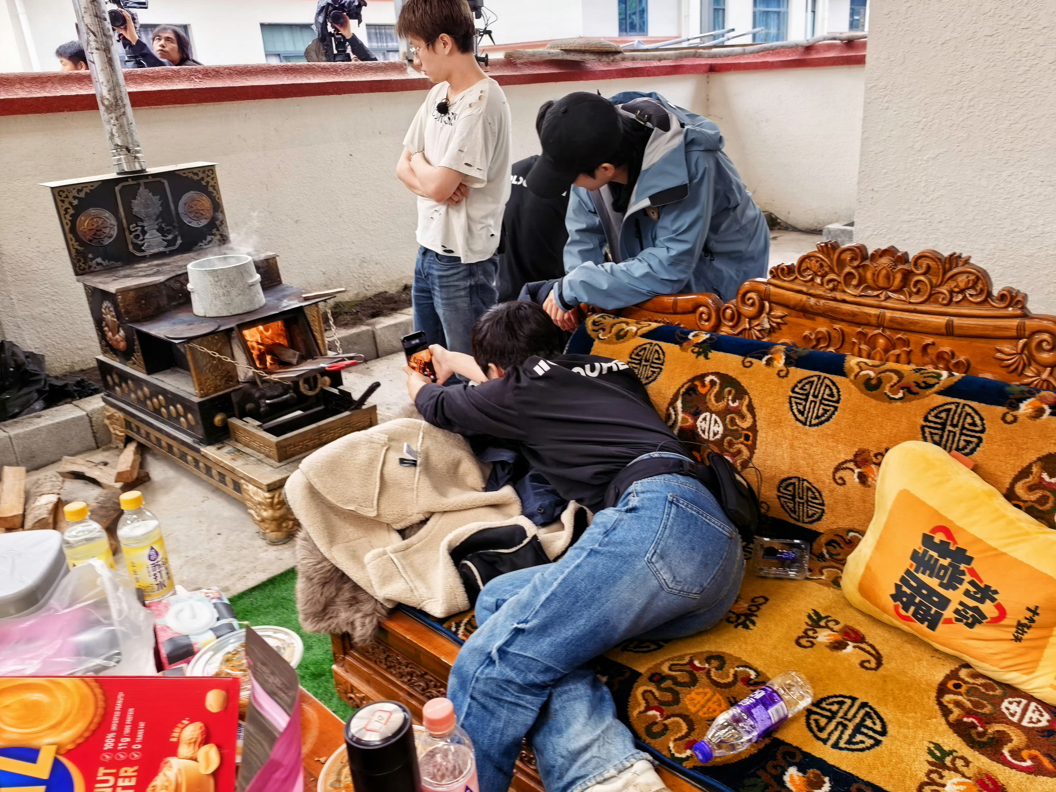 十个勤天"螳螂捕蝉🦗黄雀在后"Cr 小童 