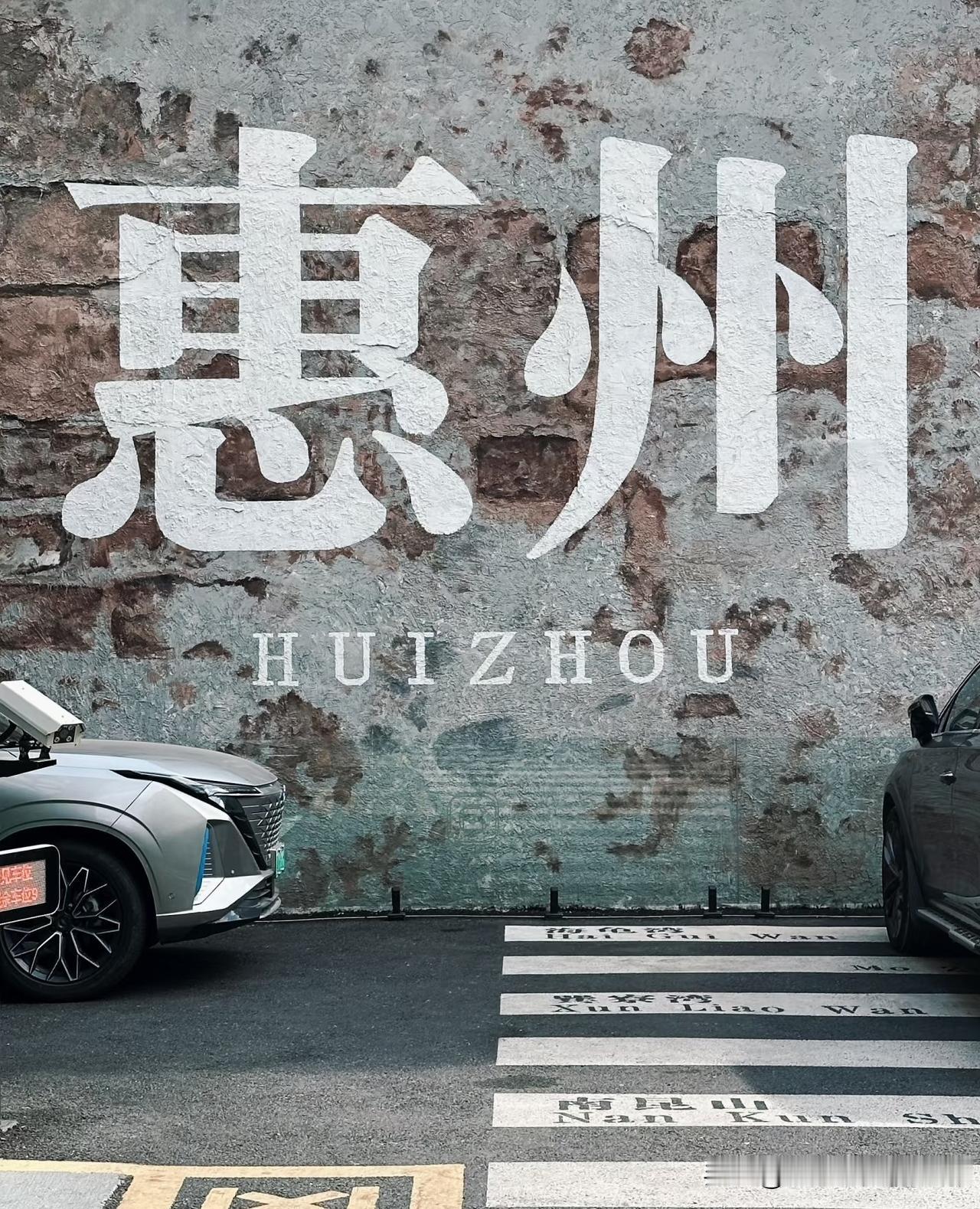 近日，广东一位25岁的女青年很是纠结。

她男友失业后，一直不积极主动找工作，而