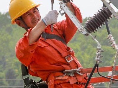 广东电价最近狂飙近1元一度。
当我听说广东的电价都快涨到1块钱一度的时候，非常担