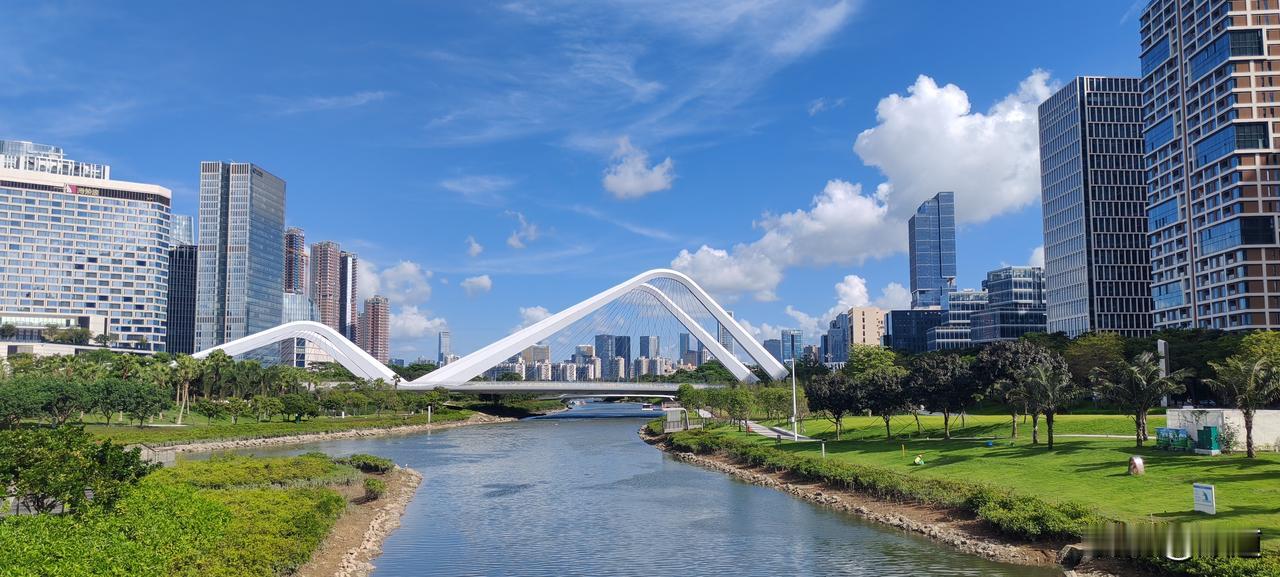 生活经验证明，太孝顺的人父母身体都不好，需要孝子照顾。
不孝顺对自己今后的人生百