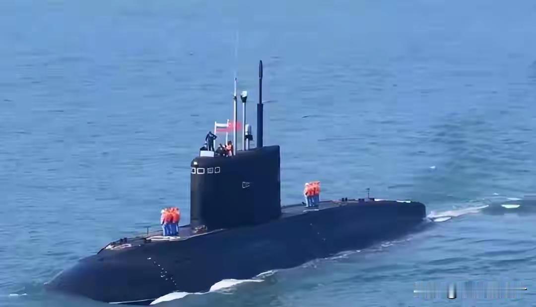 中俄潜艇建造技术拉开代差了吗 “海上联合 - 2026”演习中，中俄常规动力潜艇