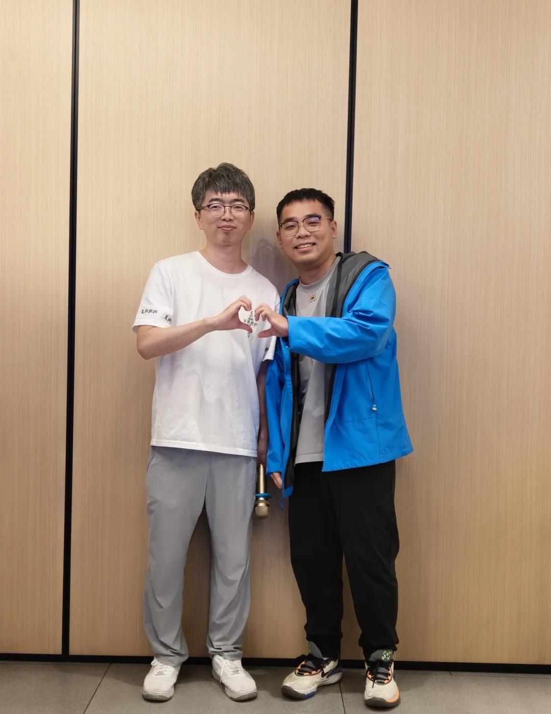 见到Python Core Dev-天哥了!
程序员
