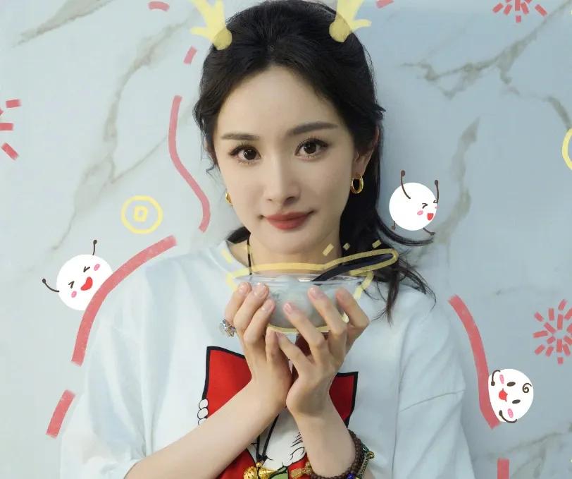 一个更比一个美！

你们喜欢的几个女明星在节日都来送祝福了！看看到底谁的状态最好