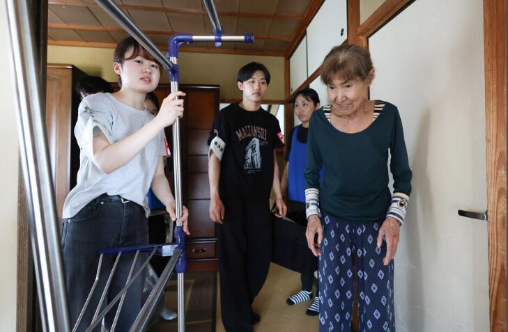 熊本大地震中发现了日本各种的问题。
8月2日，熊本县地震对策本部发表，在本次熊本