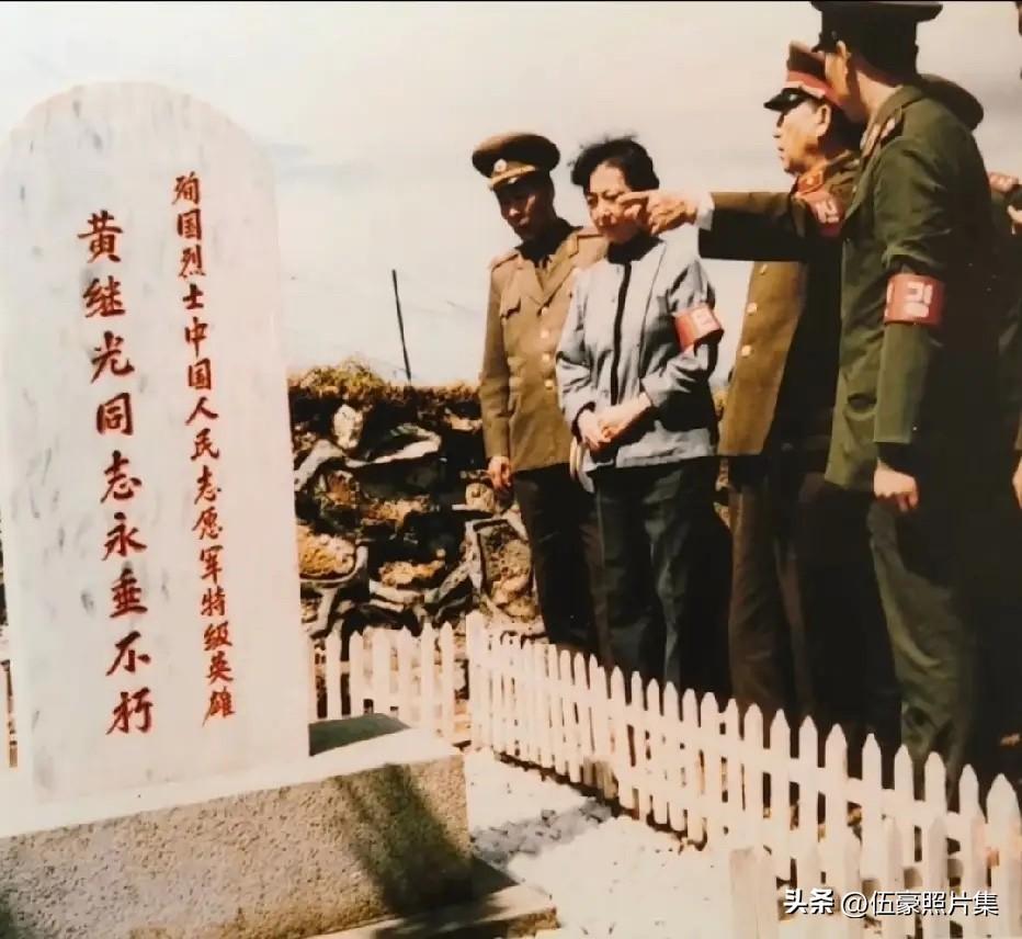 1986年8月，72岁的开国上将、原中国人民志愿军第15军军长秦基伟，在随杨得志