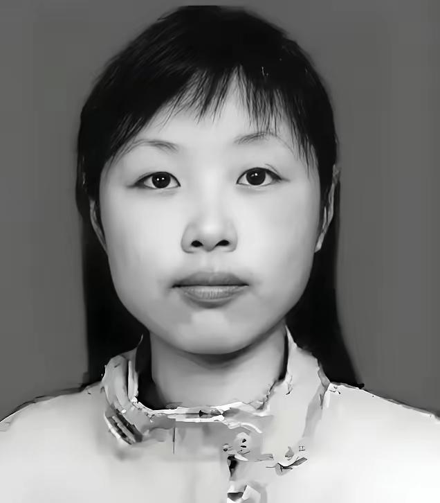 汶川地震18载，那位身躯断成三截的女教师，藏着中国人最令人动容的人性底色
200