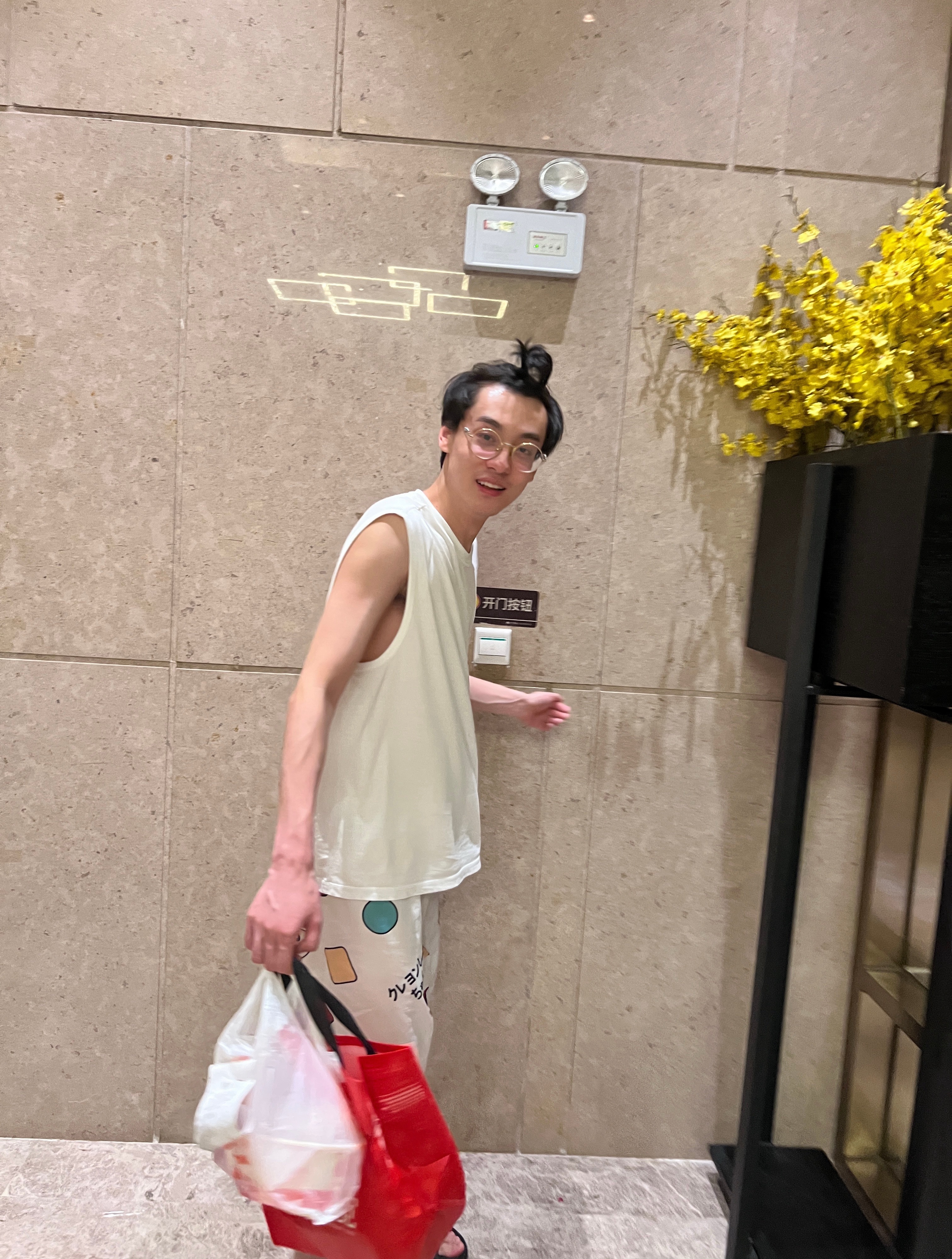 田栩宁的素颜状态看起来是痘痘肌田栩宁的素颜状态田栩宁痘痘肌