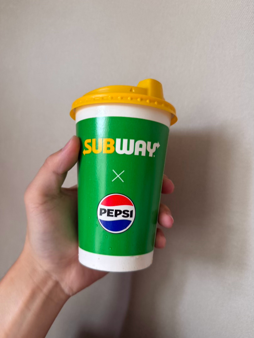 薯片还得吃可比克可乐还得喝Coca-cola乐事 蓝色薯片乐事回应薯片中被曝出现
