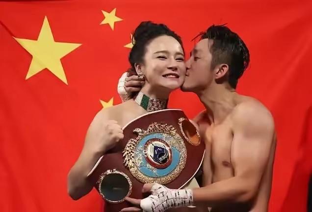 七年败光两亿，从云端跌到谷底。当全网都在坐等他们官宣离婚时，邹市明和冉莹颖发了一