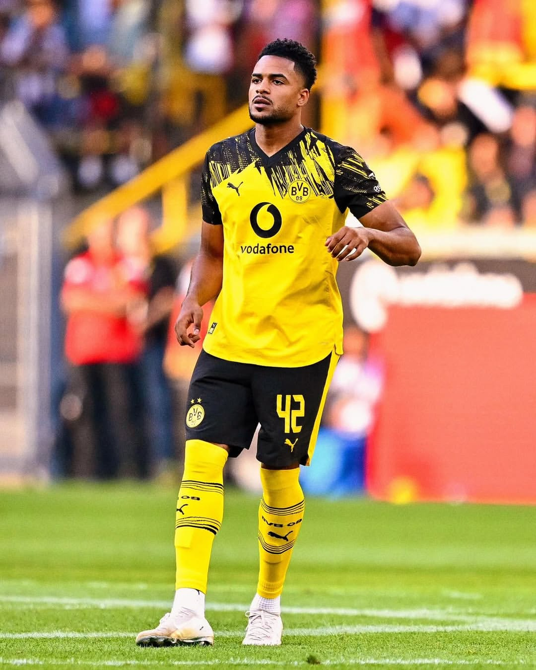 多特蒙德黄黑普鲁士 德天空：汉堡已取消卡巴尔的租借交易，球员体检未能通过。目前卡