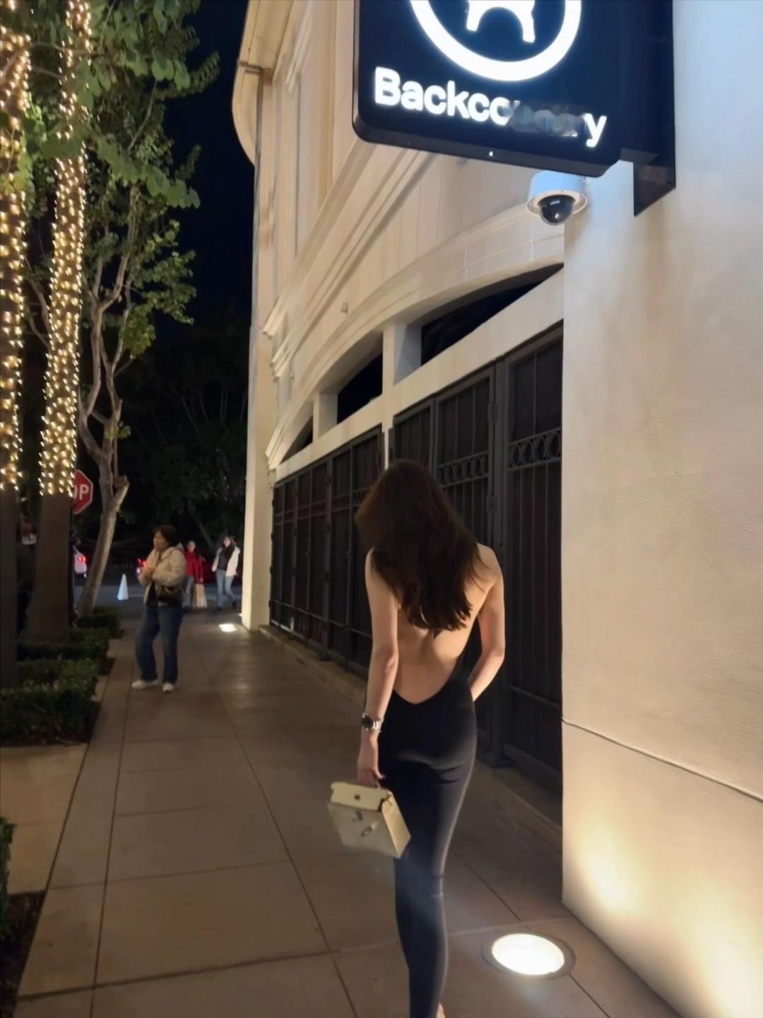 黑色永远不会出错 