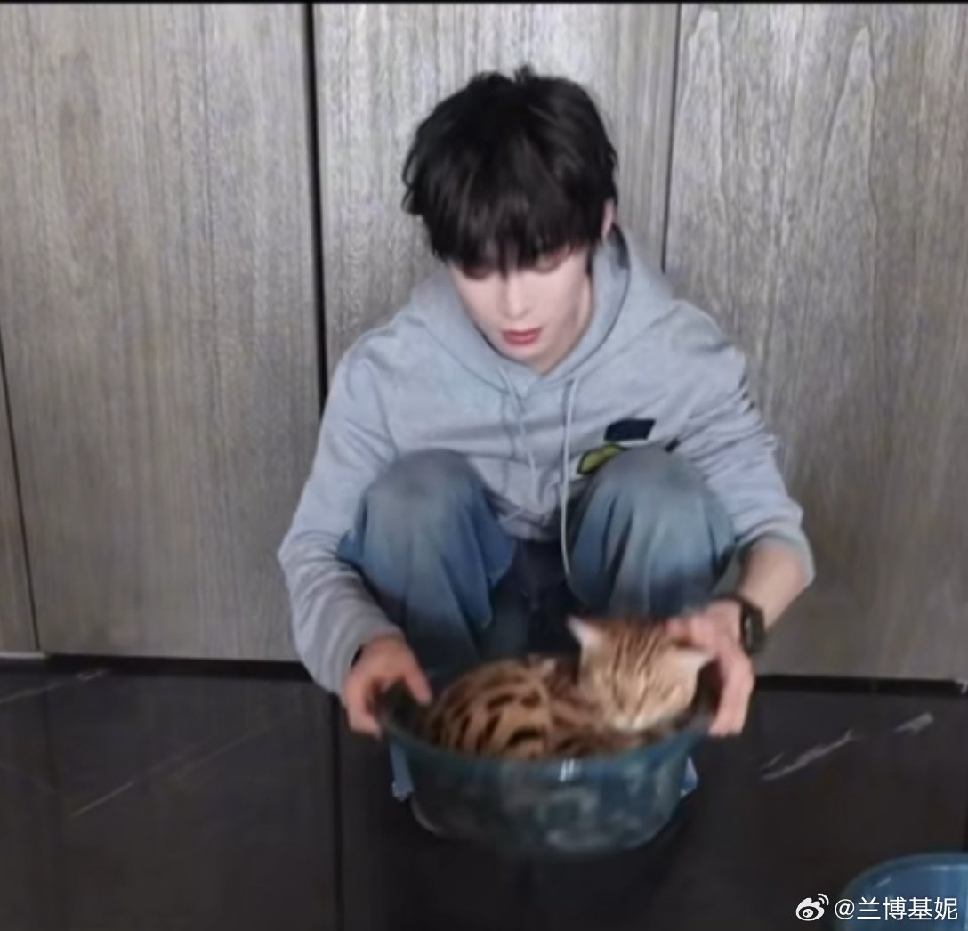 谁能说这不是dyx呢小dyx 