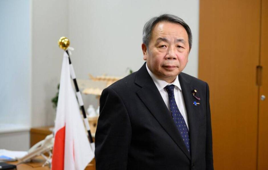 中方制裁令下达后，石平坐不住了
1月1日，石平表示，对中方的禁止入境决定表示不屑