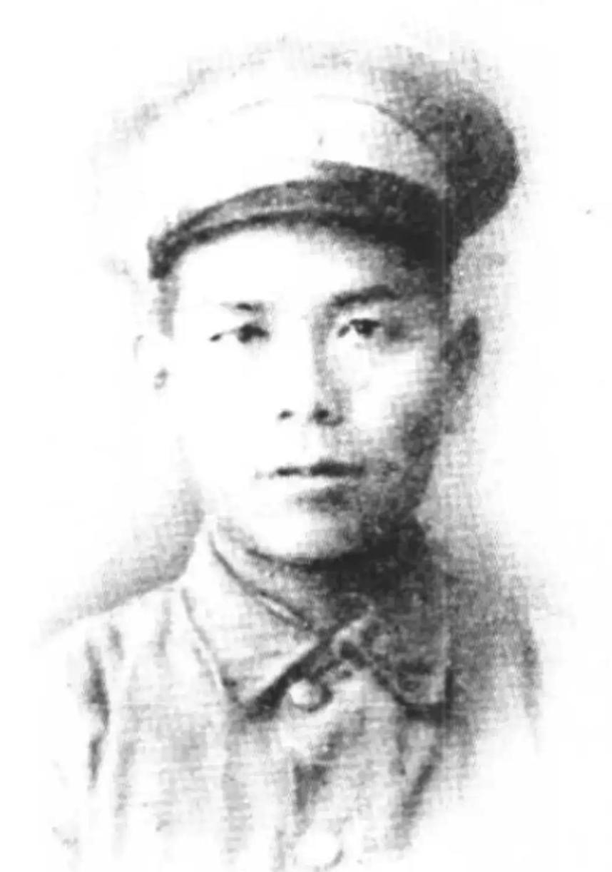 1949年，胡宗南给黄埔“老大哥”曾扩情，送机票和15两黄金，催促他去台湾，谁知