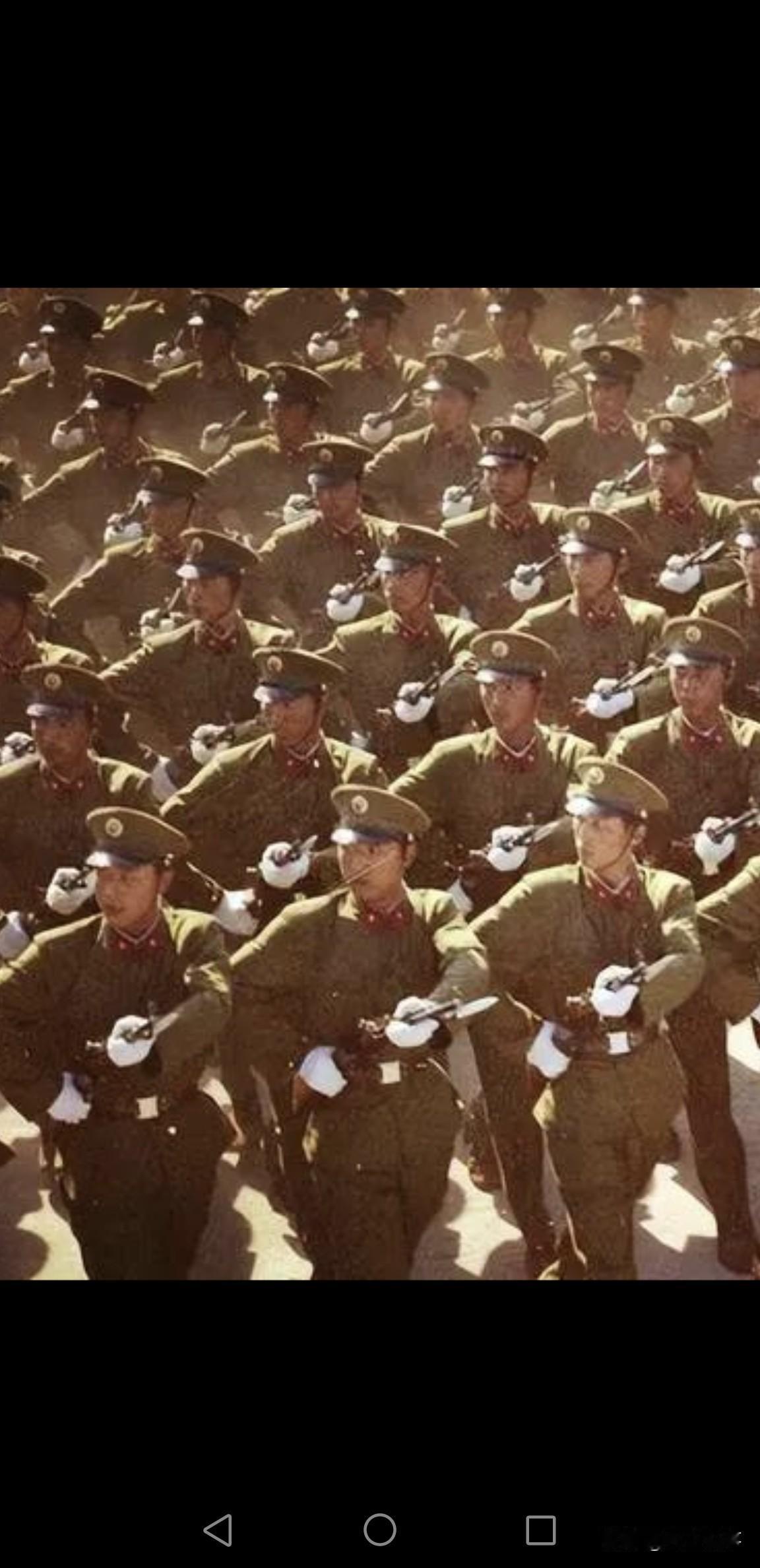 摸底考试以后，学校迅速下达了一项特殊任务，为迎接85年国庆节，学校要举办一次大阅