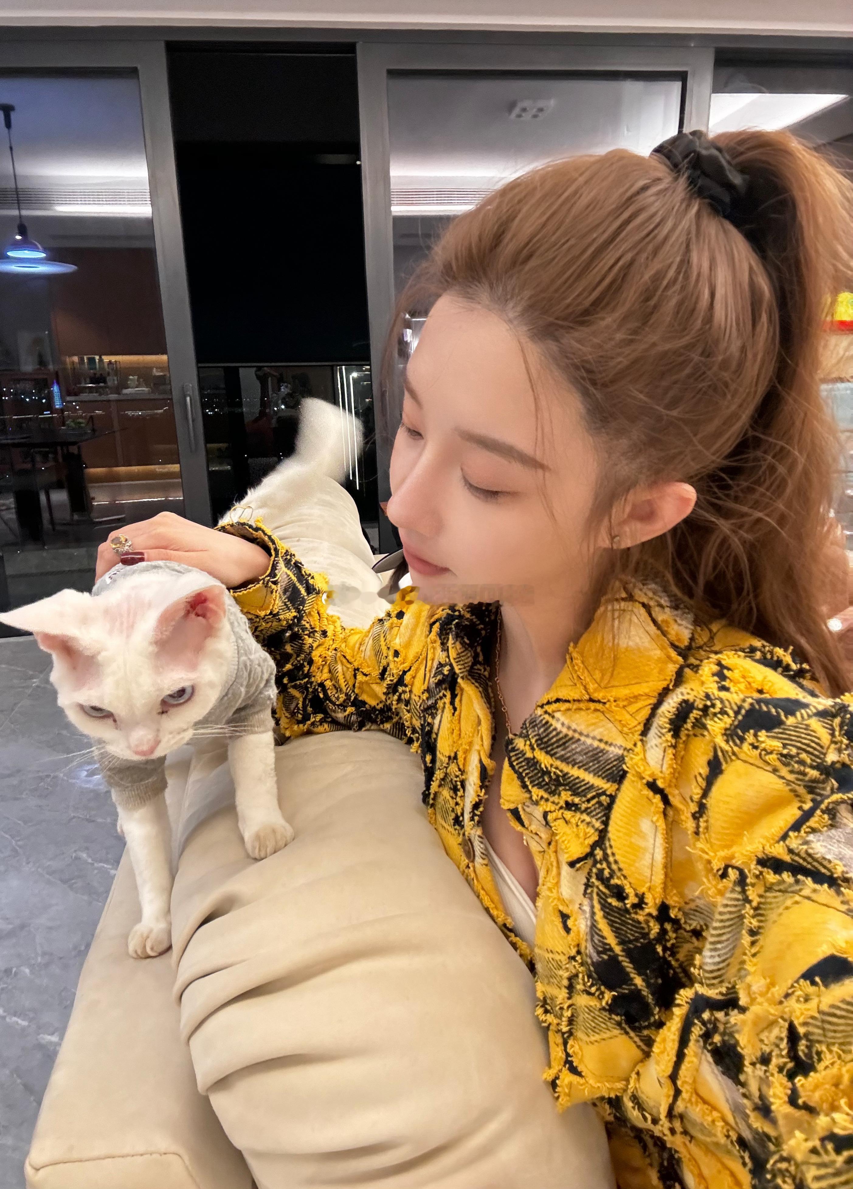 不化妆的国庆 遛鸟玩猫狗了 去打了个7D ​​​