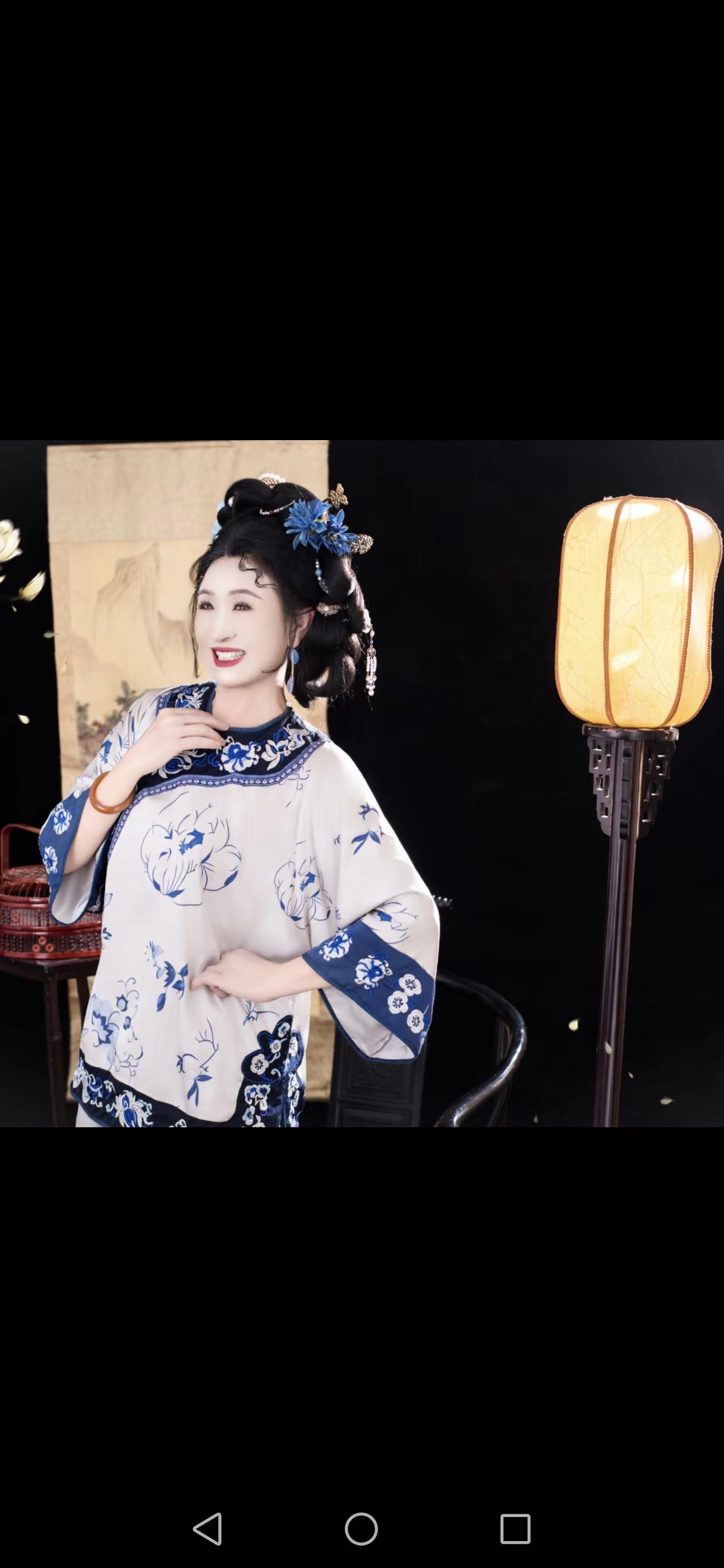 古装青花汉服