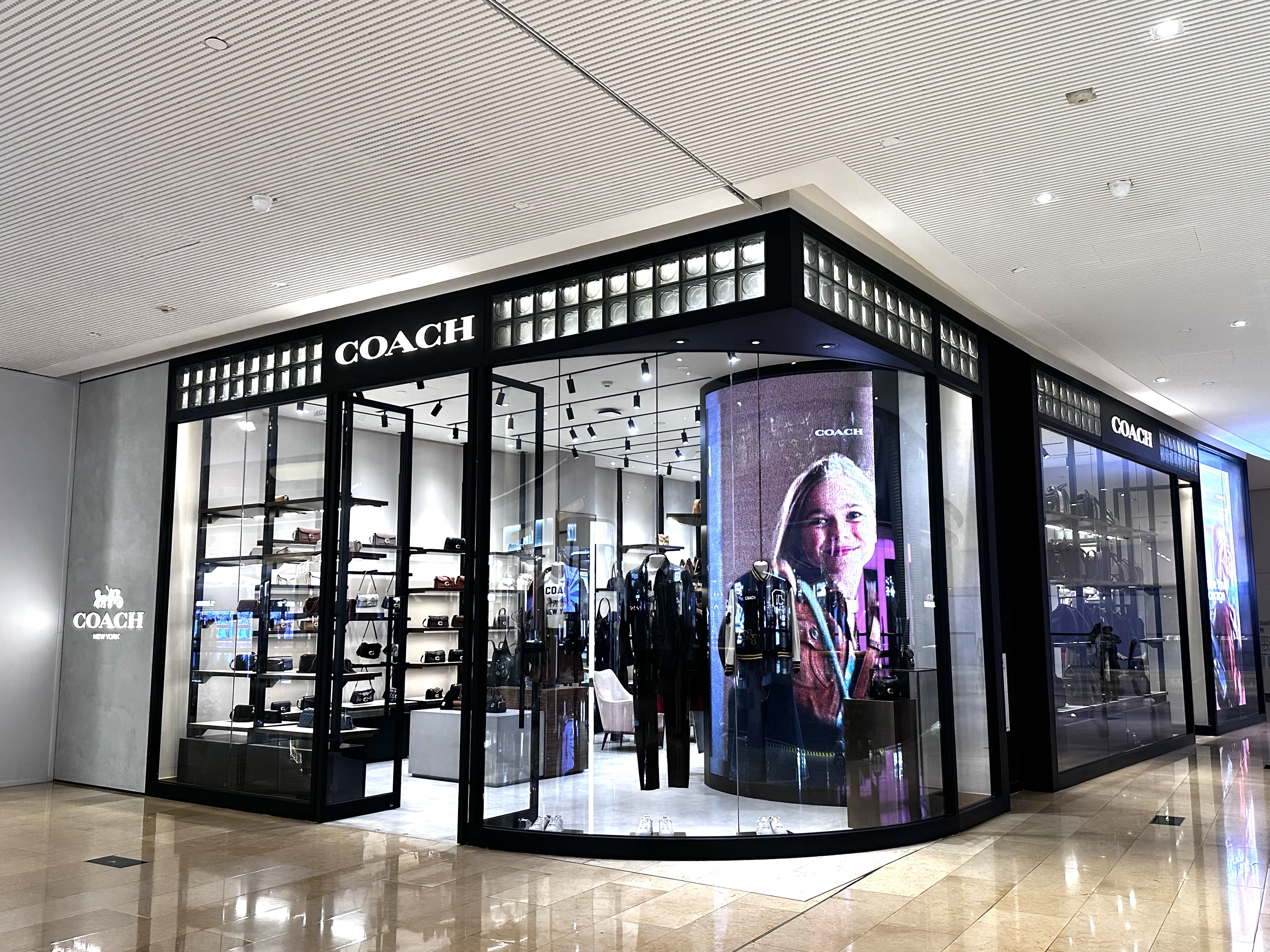 被山下有松们围剿，COACH不做贵妇生意了，决定撤出广州太古汇