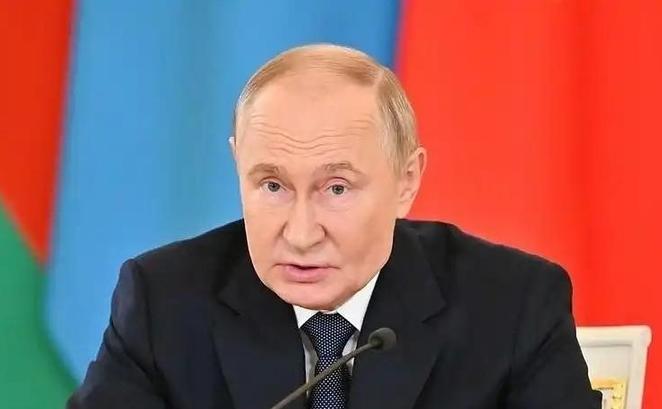 俄罗斯从全球的超级大国和军事强国，被打成了二流国家。可打完乌克兰才发现，原来自己