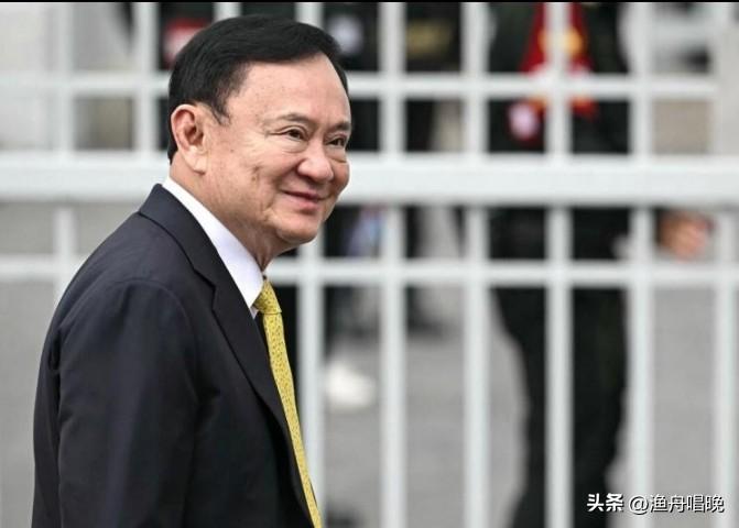 他信列入假释名单，5月或将出狱
 
4月1日消息，他信·西那瓦已被孔普雷中心监狱