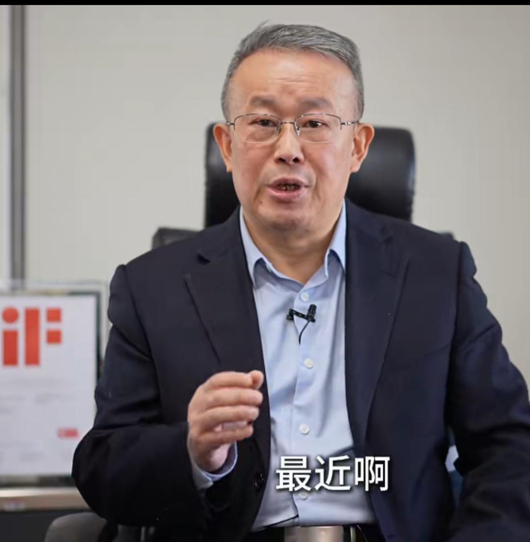 项立刚盛赞华为乾崑智驾。前不久，项立刚先生引用靳玉志的话表示，华为乾崑智驾的研发