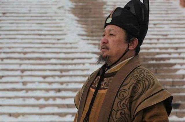 “十朝元老”冯道：不是软骨头，而是乱世里最硬的脊梁！



你以为“忠臣”必须撞