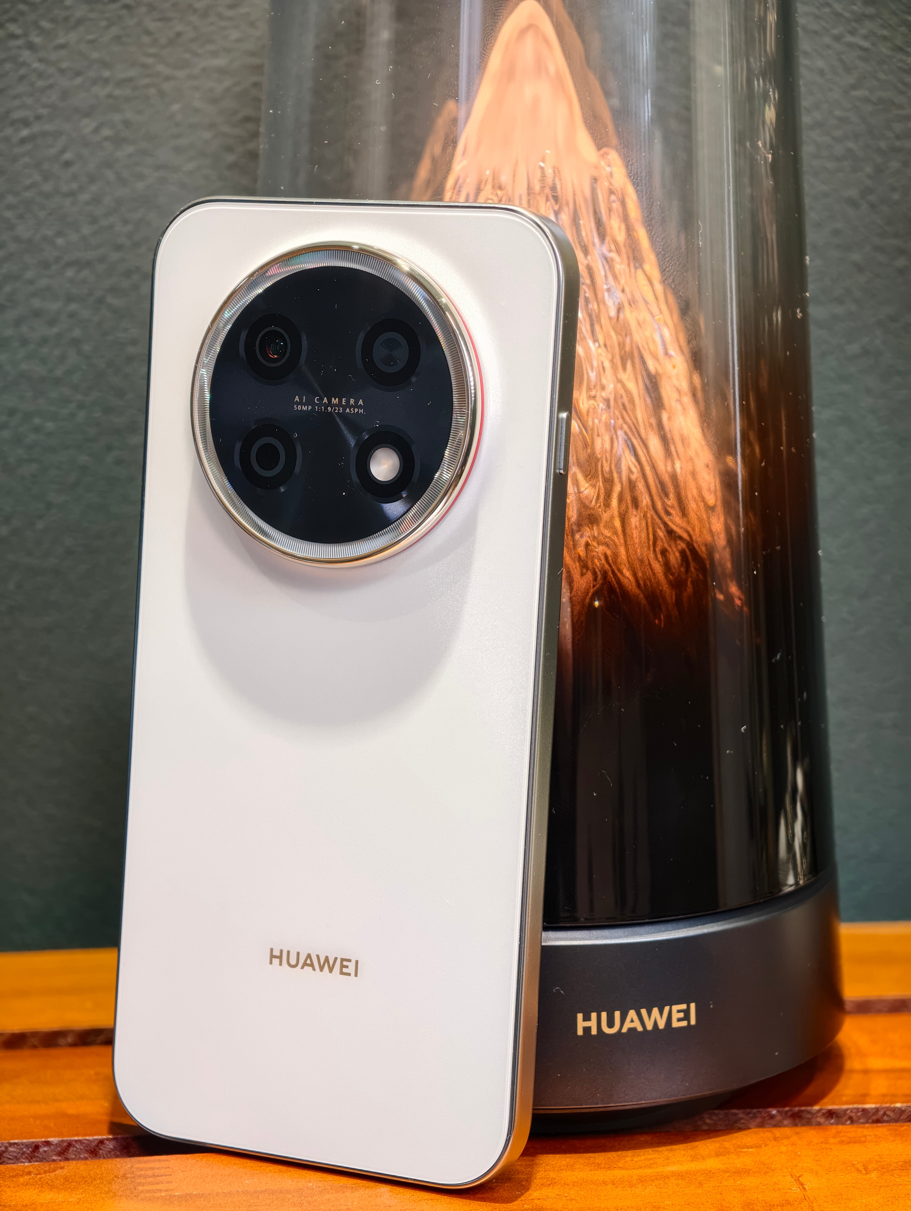 华为畅享90夯爆了 上手下畅享90 Pro Max，虽然是千元机市场和华为入门机