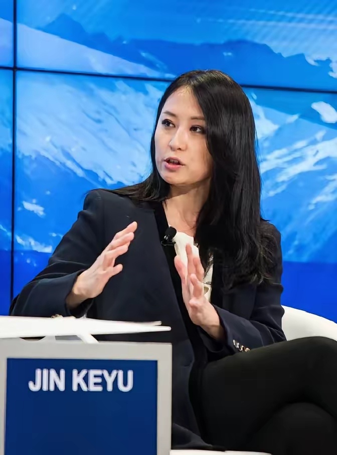 金刻羽：“中国要迈向发达国家，必须向日本和韩国学习，先成为消费大国。” 