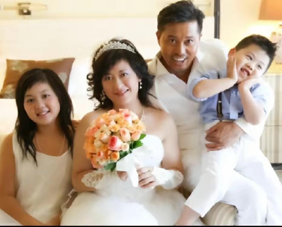 你看出来了吗？这是谁的一家四口人？