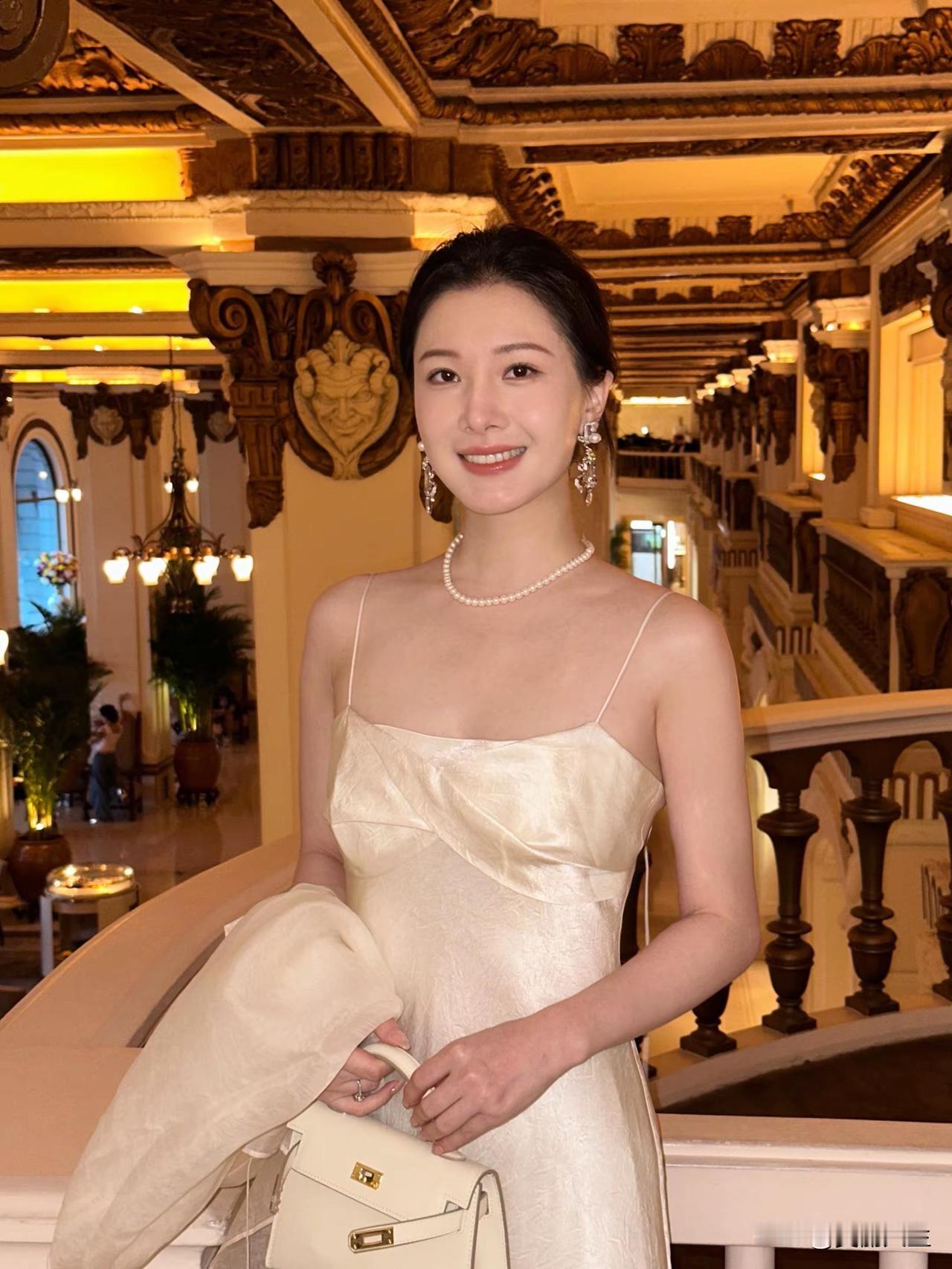 📍Nan jing 这里连空气里都充满着金钱的味道[/哭笑]
打卡几百万的解忧