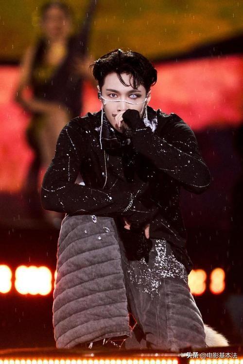 张艺兴有可能成为李某峰第二，他被处罚这事不用怀疑了，但目前来看还有转圜余地，并不