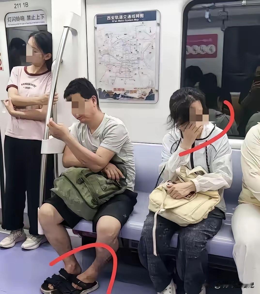 按理说，穿拖鞋脚不臭吧