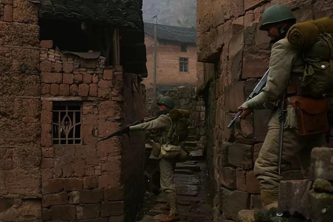 俄军控制红军城并清剿美西方雇佣兵这事儿，真挺解气。在俄乌冲突里，美西方雇佣兵搅和