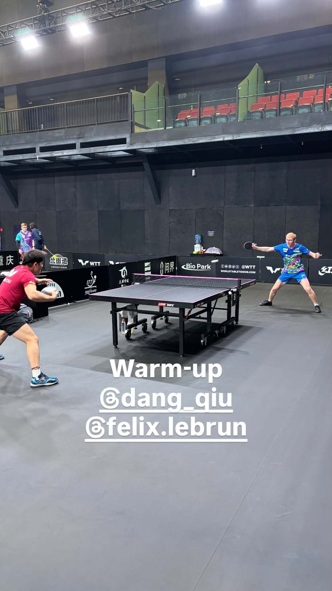 和邱党一起训练罗斯科夫 is watching u 