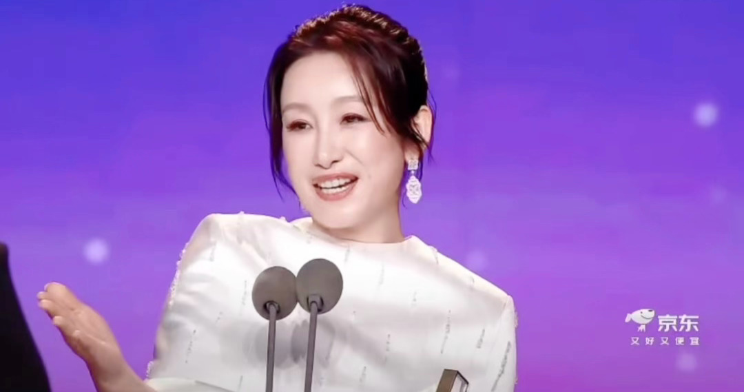 秦海璐：我非常感谢我许可这部电影让我结识了非常优秀的女性伙伴们，女性的友谊在这一