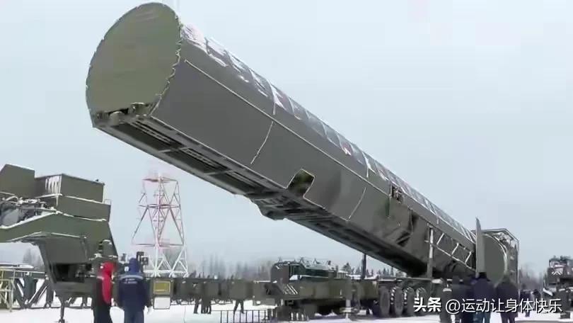 41洲际战略核导弹是中国战略核力量，14000公里，综合能力已达致美国“民兵”I