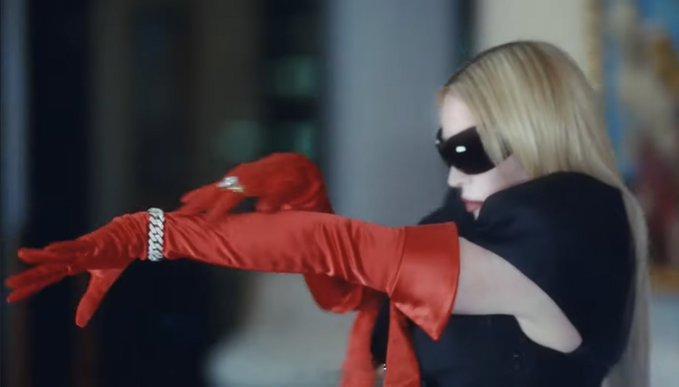 TheWeeknd 3年前，盆栽The Weeknd 携手Madonna与 Pl