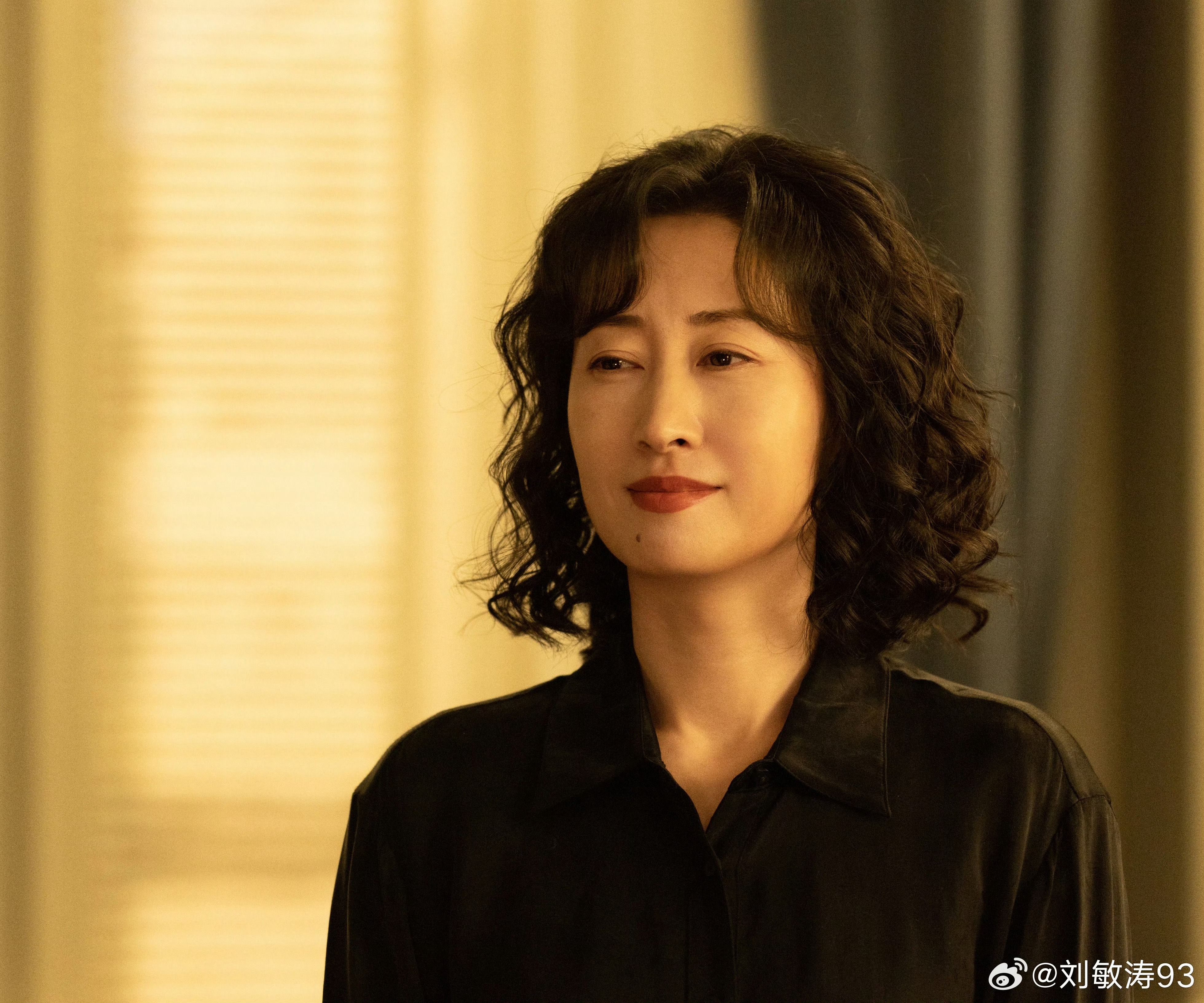 刘敏涛 非得给我抠下来啊 是的，刘敏涛老师，网友们都说了，这痣必须扣。太气人了！