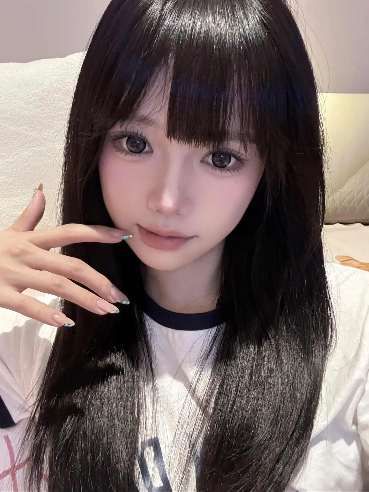 美甲拍照姿势 今日妆容 分享照片