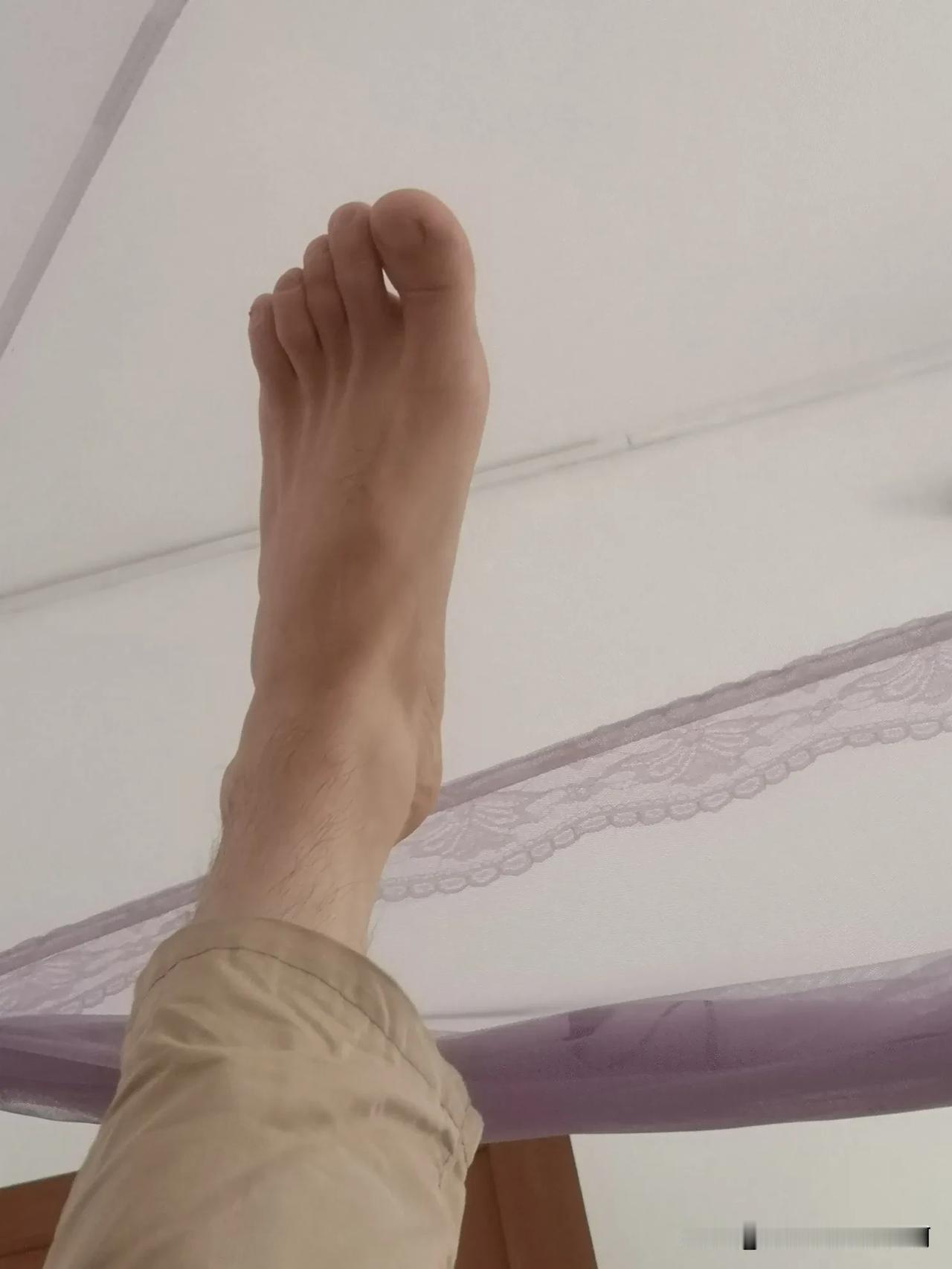 为什么会越睡越困？
你们也会这样吗？
越睡越困这事太常见了，很多人都有这困扰。按