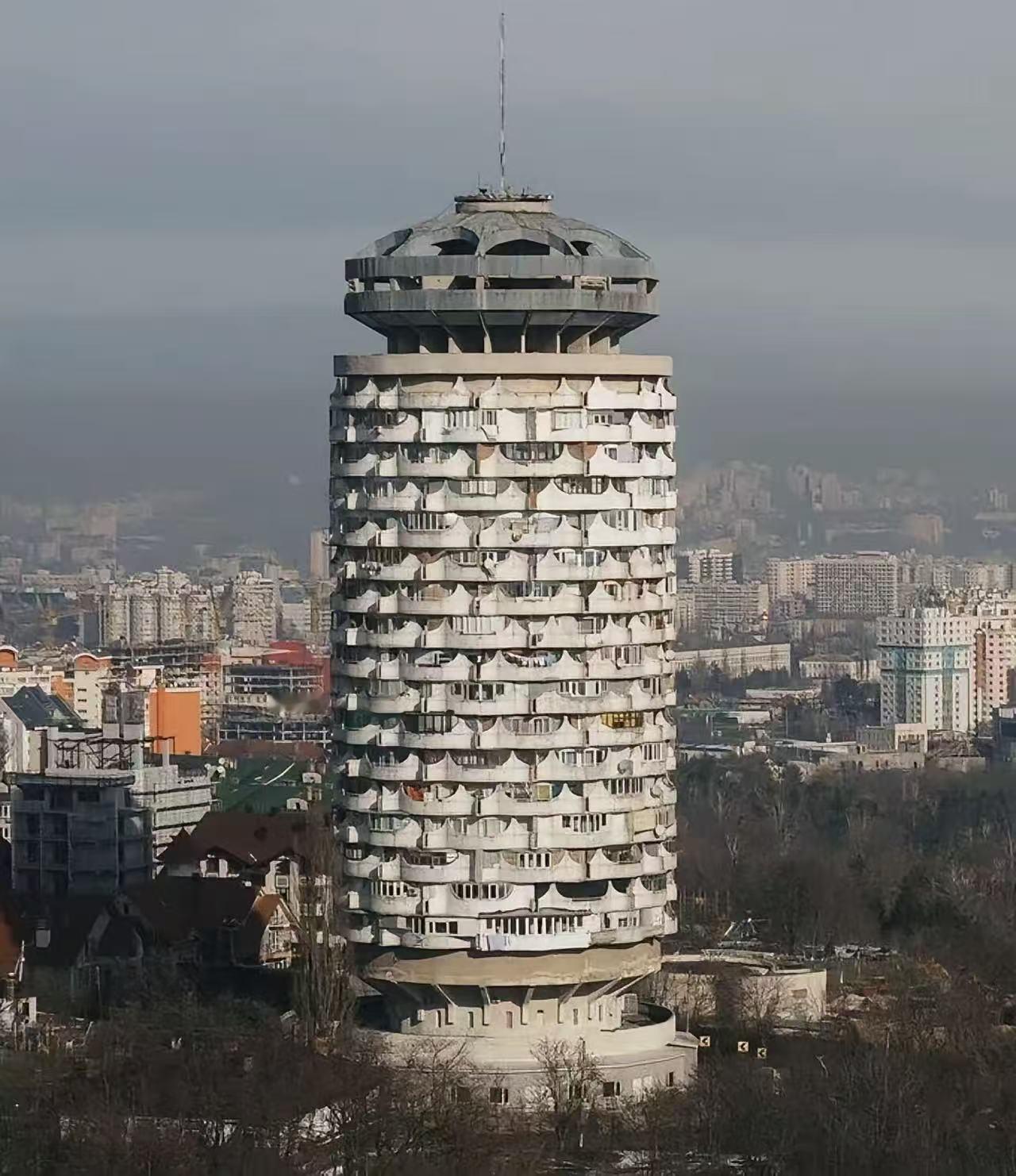 ‌建造于20世纪80年代苏联时期

‌总层数22层，建筑高度73米，内部共设有1