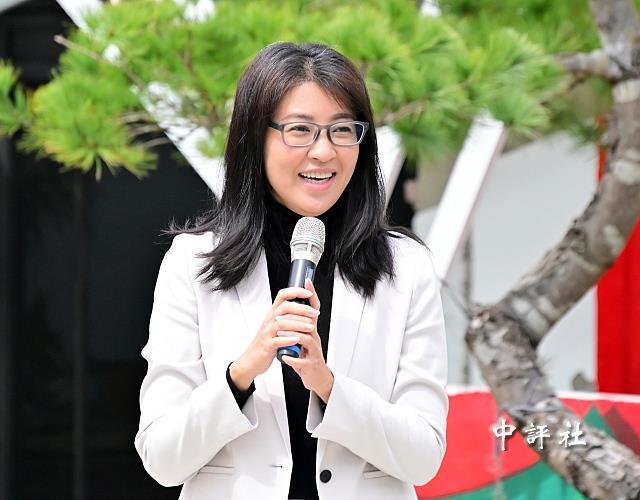 许淑华被不少人称赞顾全大局，是国民党新生代潜力人物。

她近日向国民党中央表示: