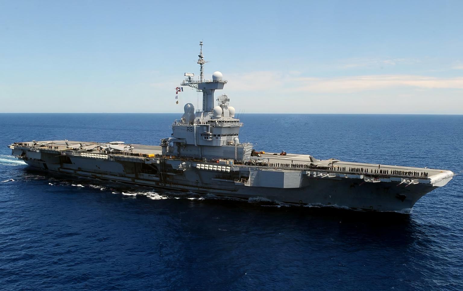 每天认识一件兵器 法国“夏尔·戴高乐”号航空母舰“夏尔·戴高乐”号航空母舰是法国